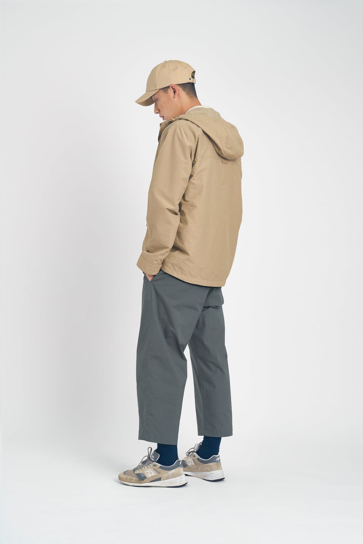 Taupe