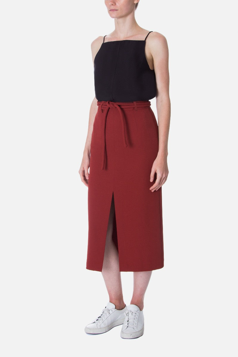 BELTED MIDI SKIRT WITH FRONT SLIT