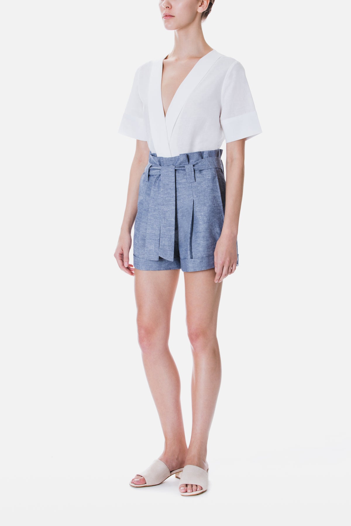 BELTED LINEN SHORTS
