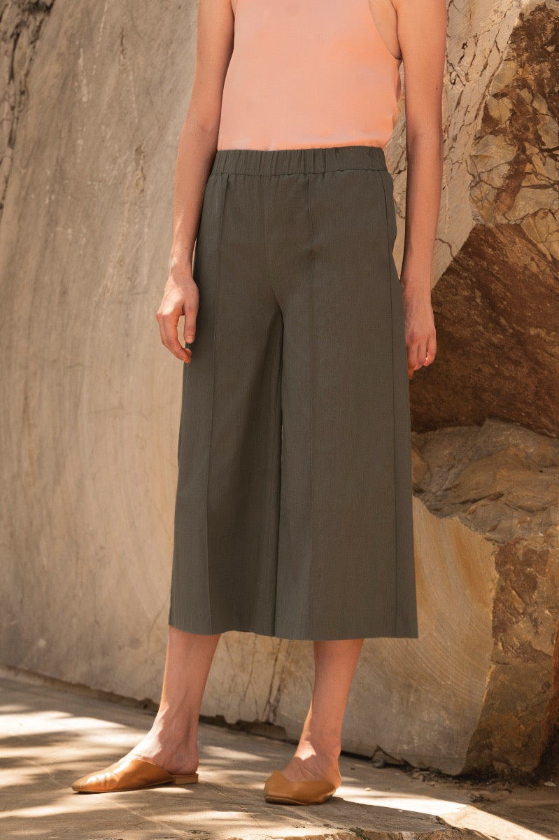 PIN TUCK TROUSER
